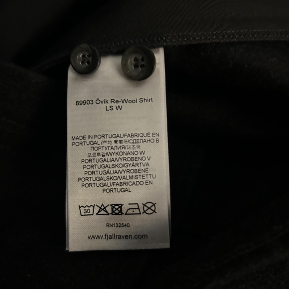 Women's Fjallraven Ovik Re-Wool Button Down Shirt w/Patches on Elbows - Picture 6 of 6
